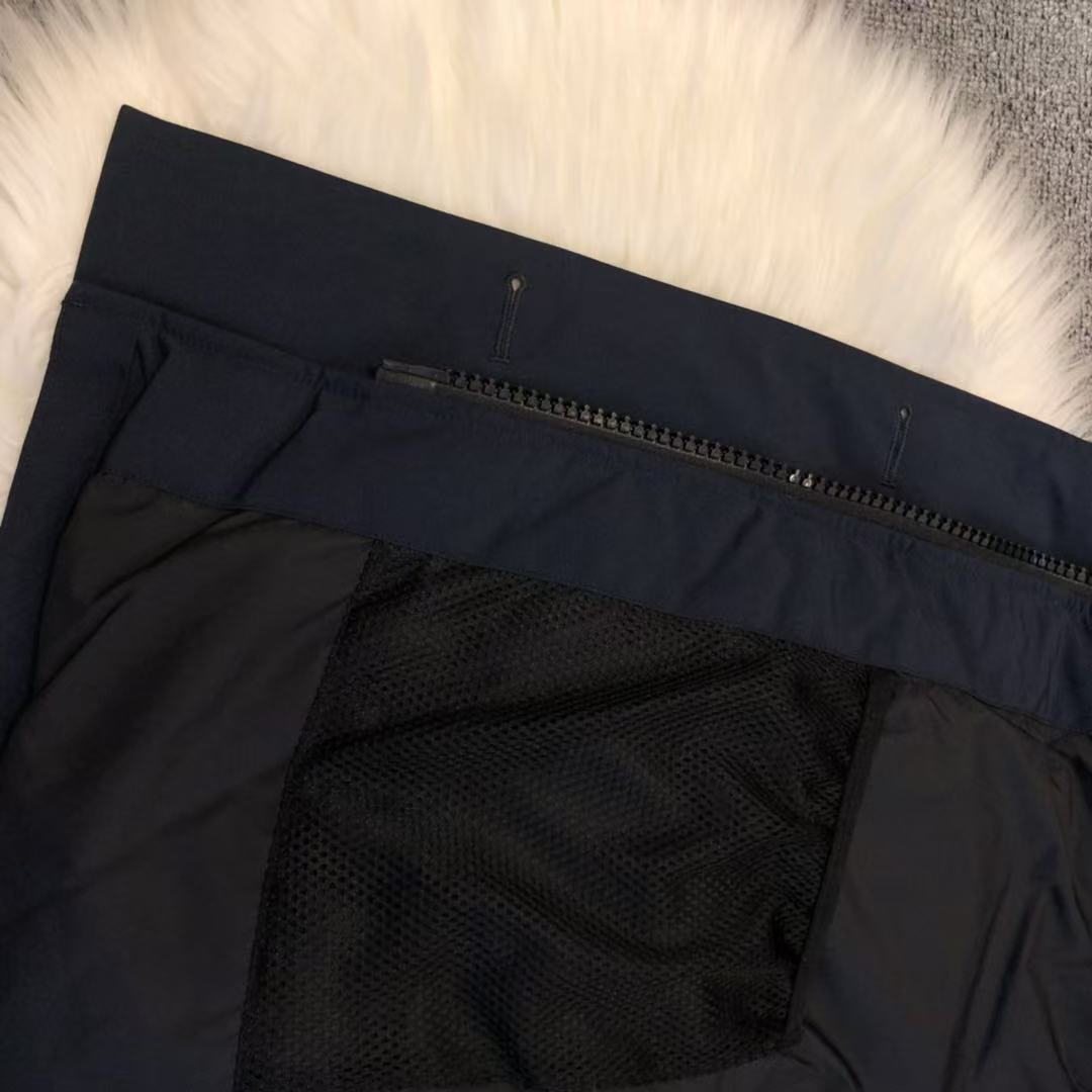 Canada Goose Rossair down jacket