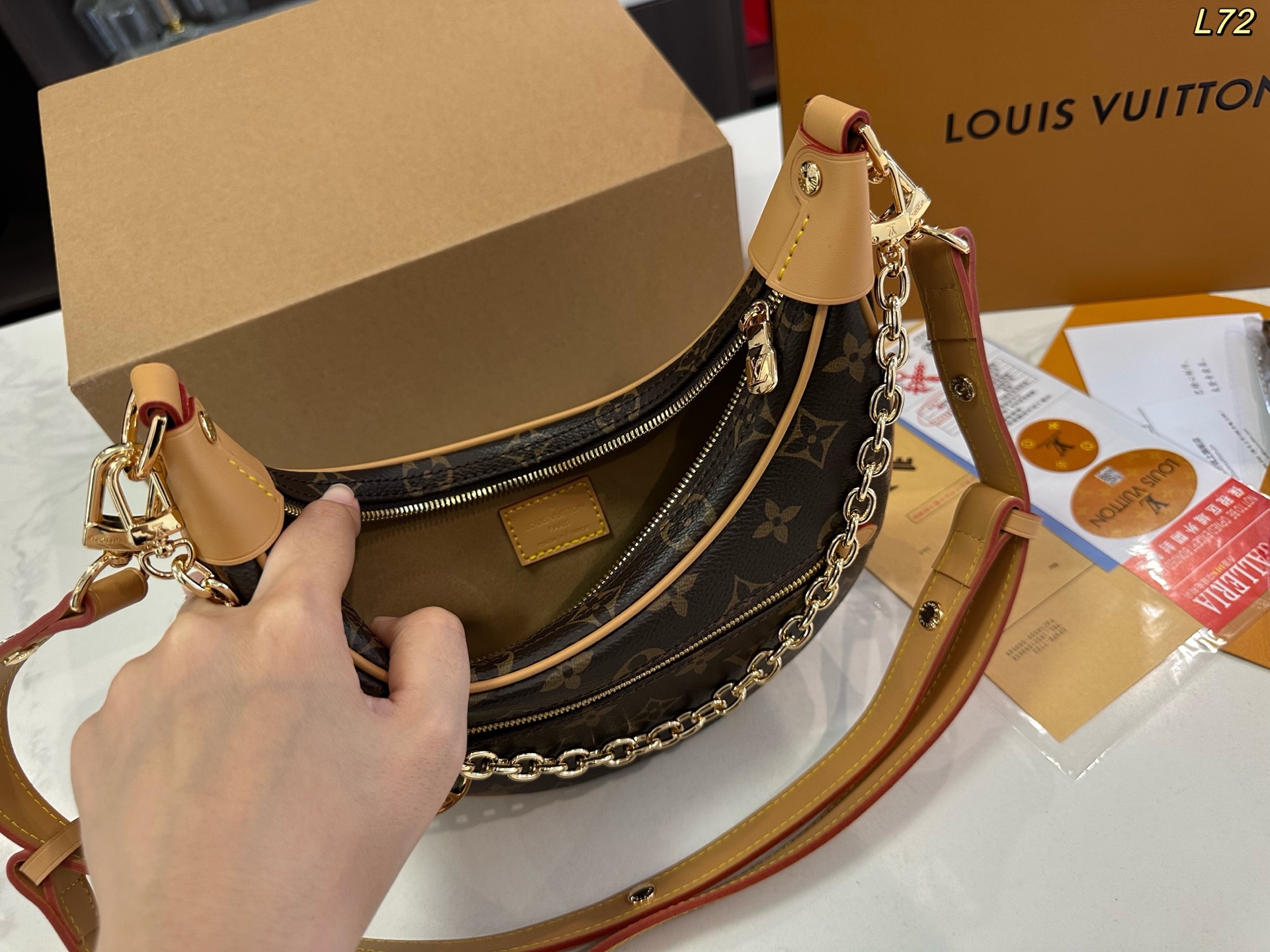 LV pea-shaped bag  underarm bag  crescent-shaped bag