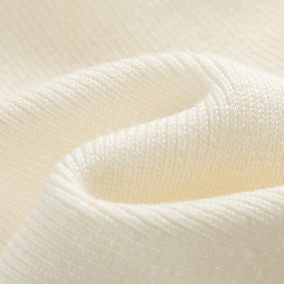 Canada Goose Women's Wide Seamed Knit Jacket