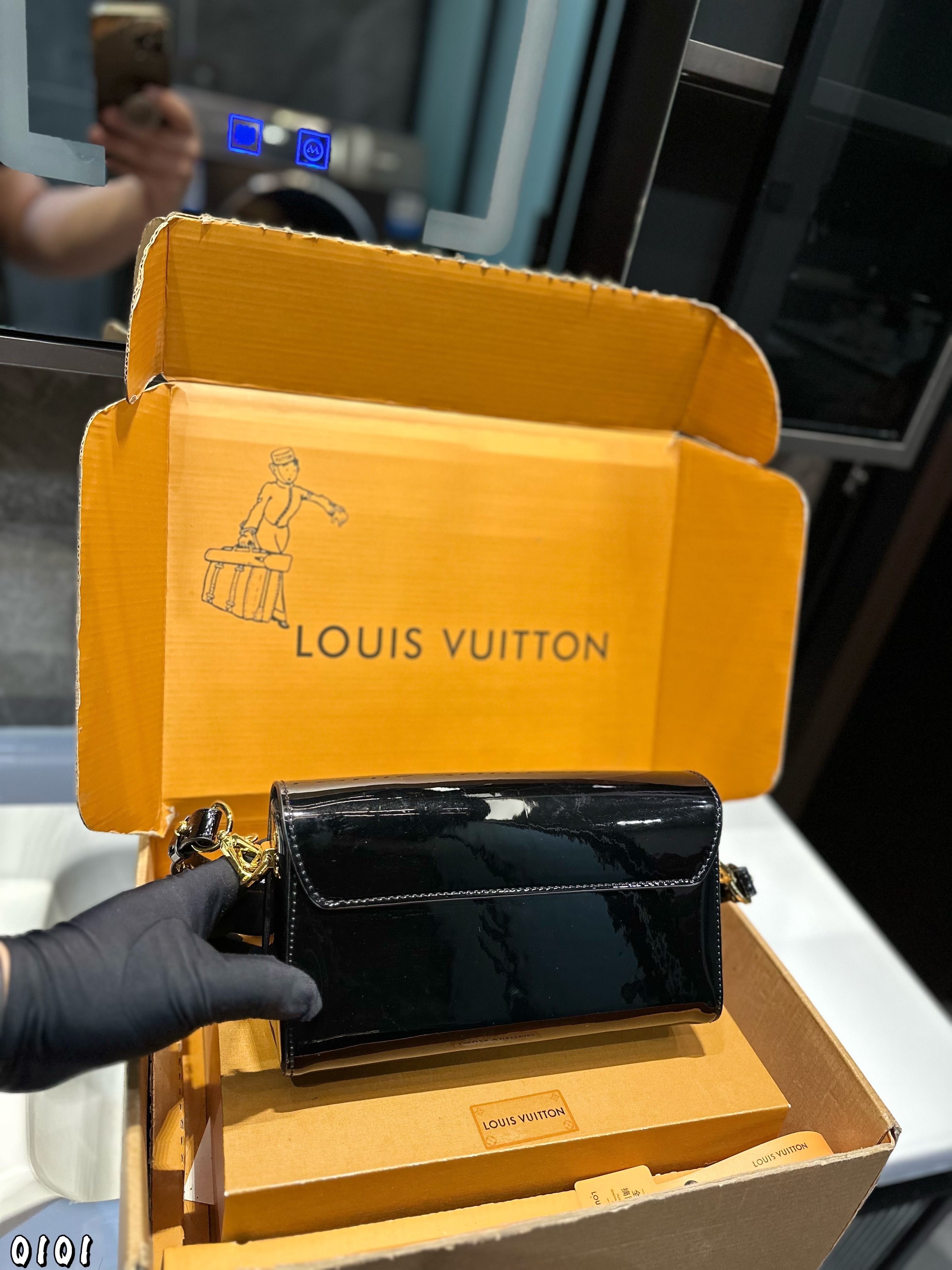 LV TWIST Baguette bag