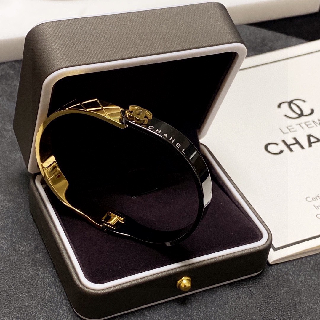 Chanel bracelet