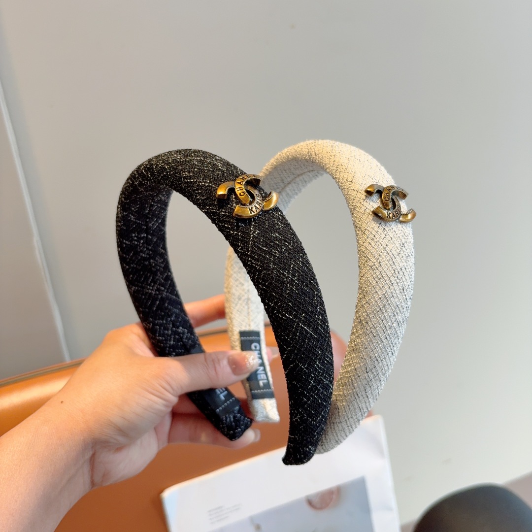 Chanel hairband