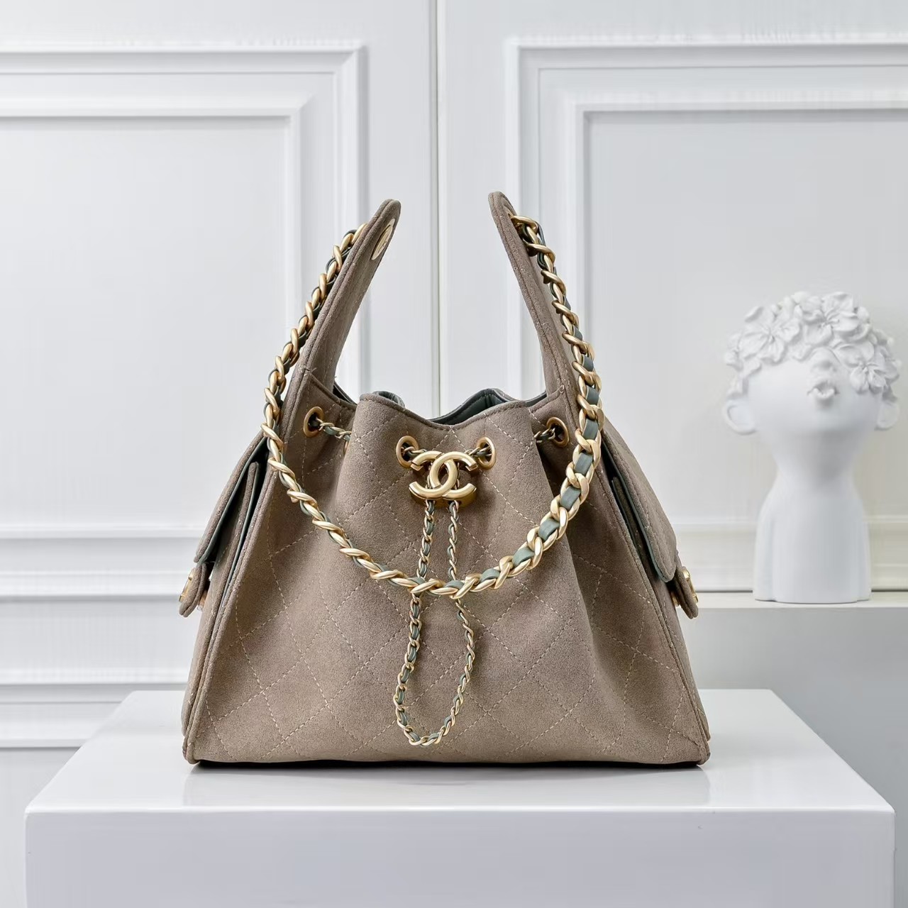 Chanel 25c hobo armpit bag