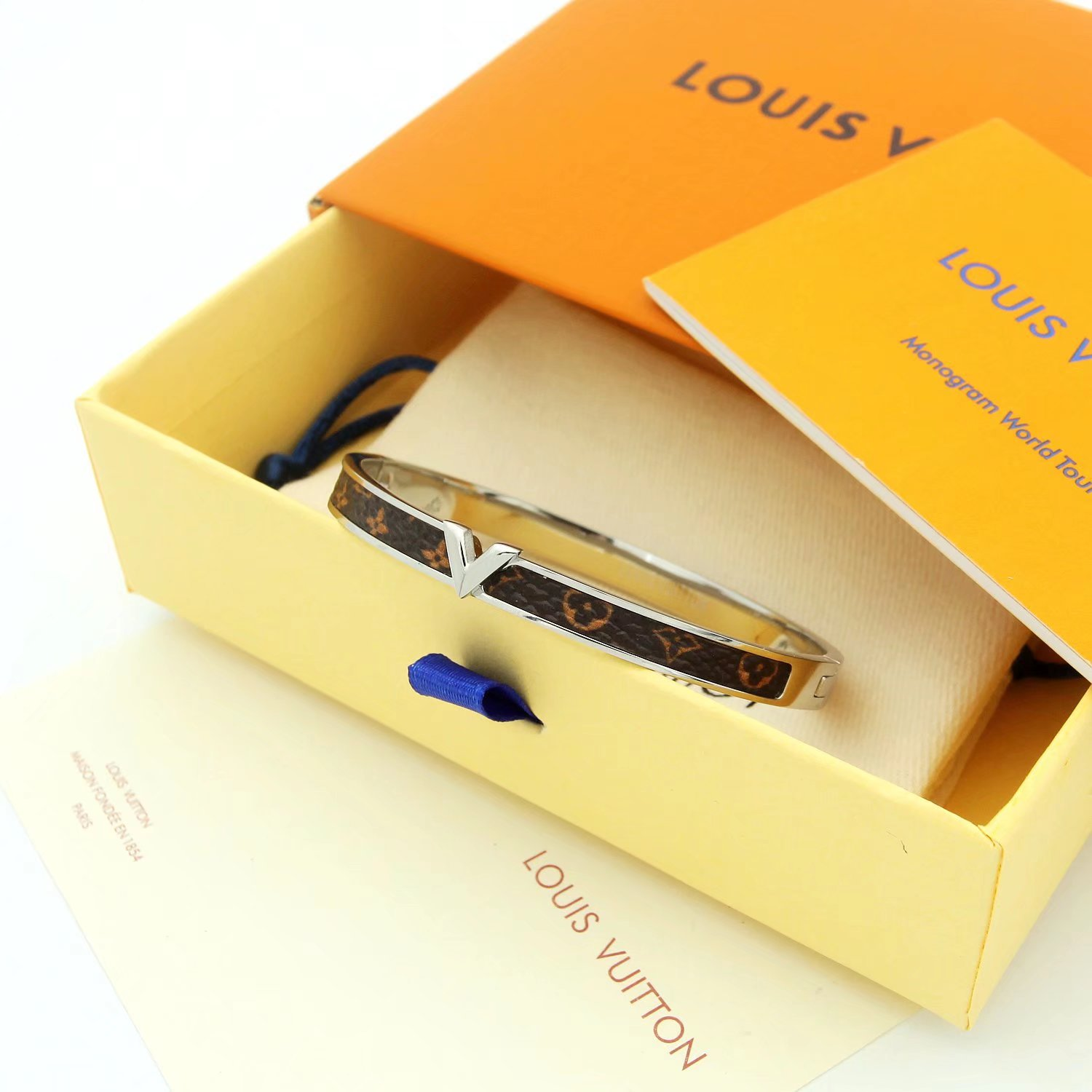 LV bracelet