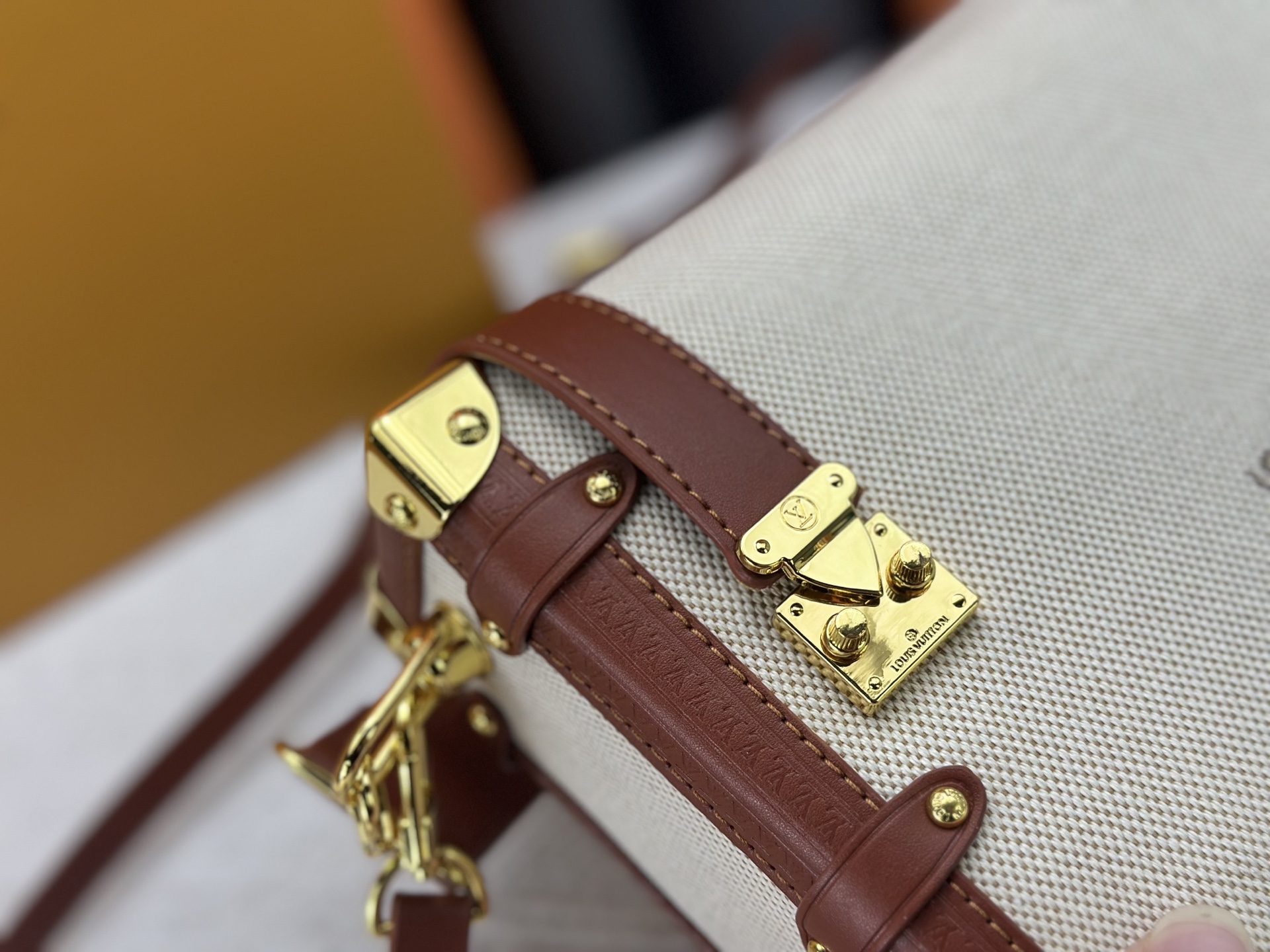 Louis Vuitton LV Side Trunk Natural Canvas S-lock Shoulder Bag