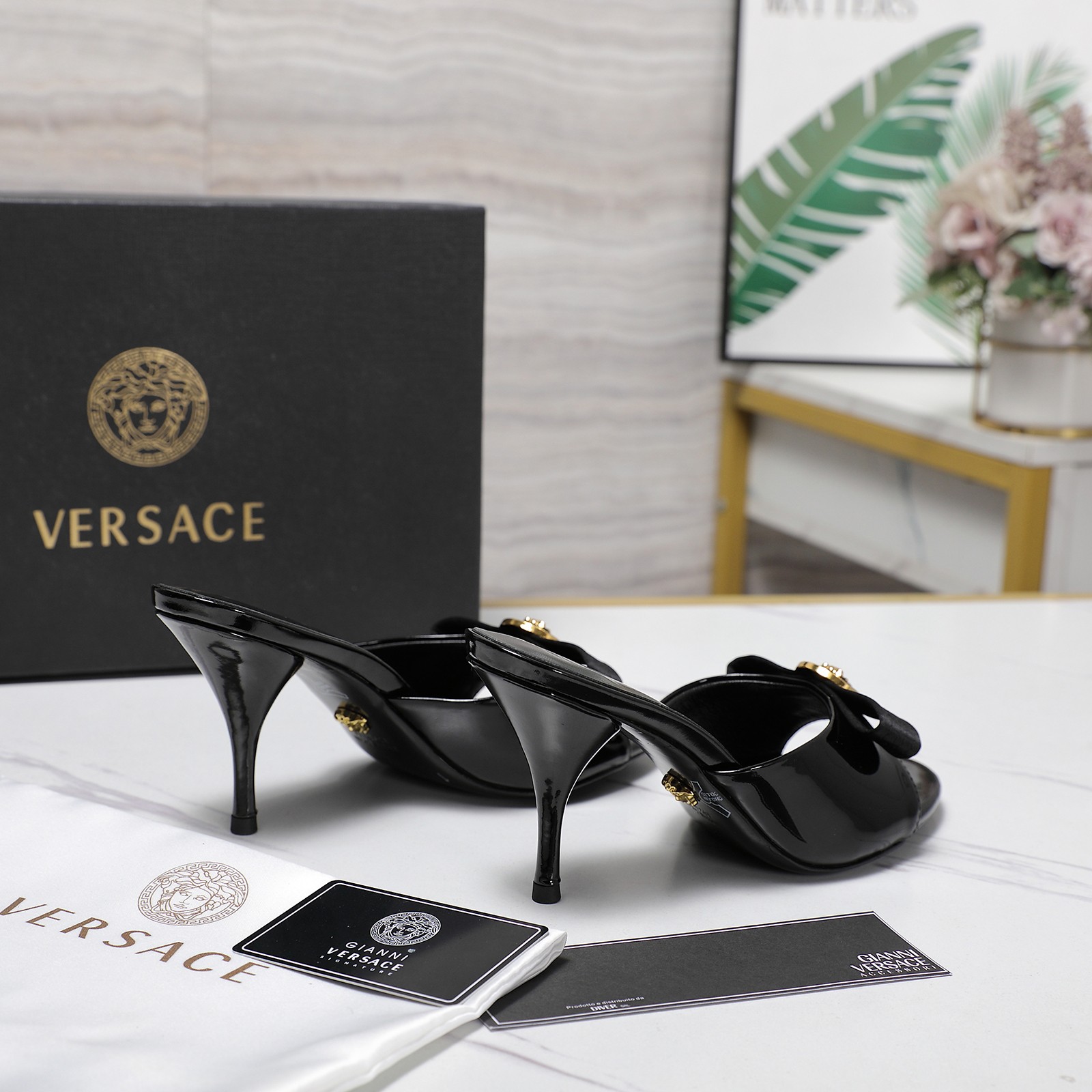 Versace 2025/SS  Dulisha buckle high-heeled sandals slippers