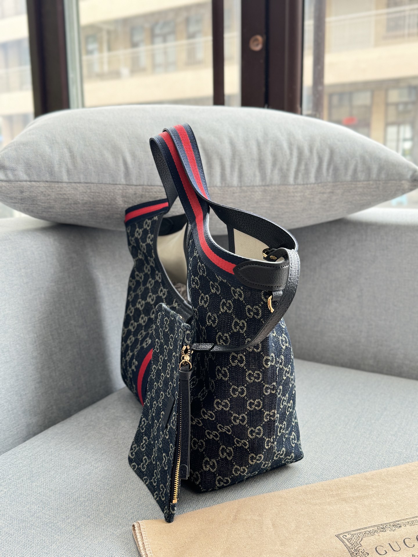 Gucci shoulder handbag