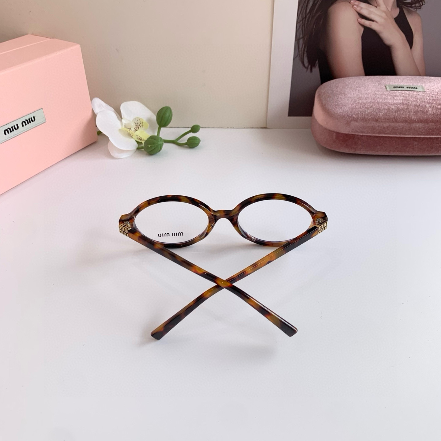 MIUMIU Elliptical Sunglasses