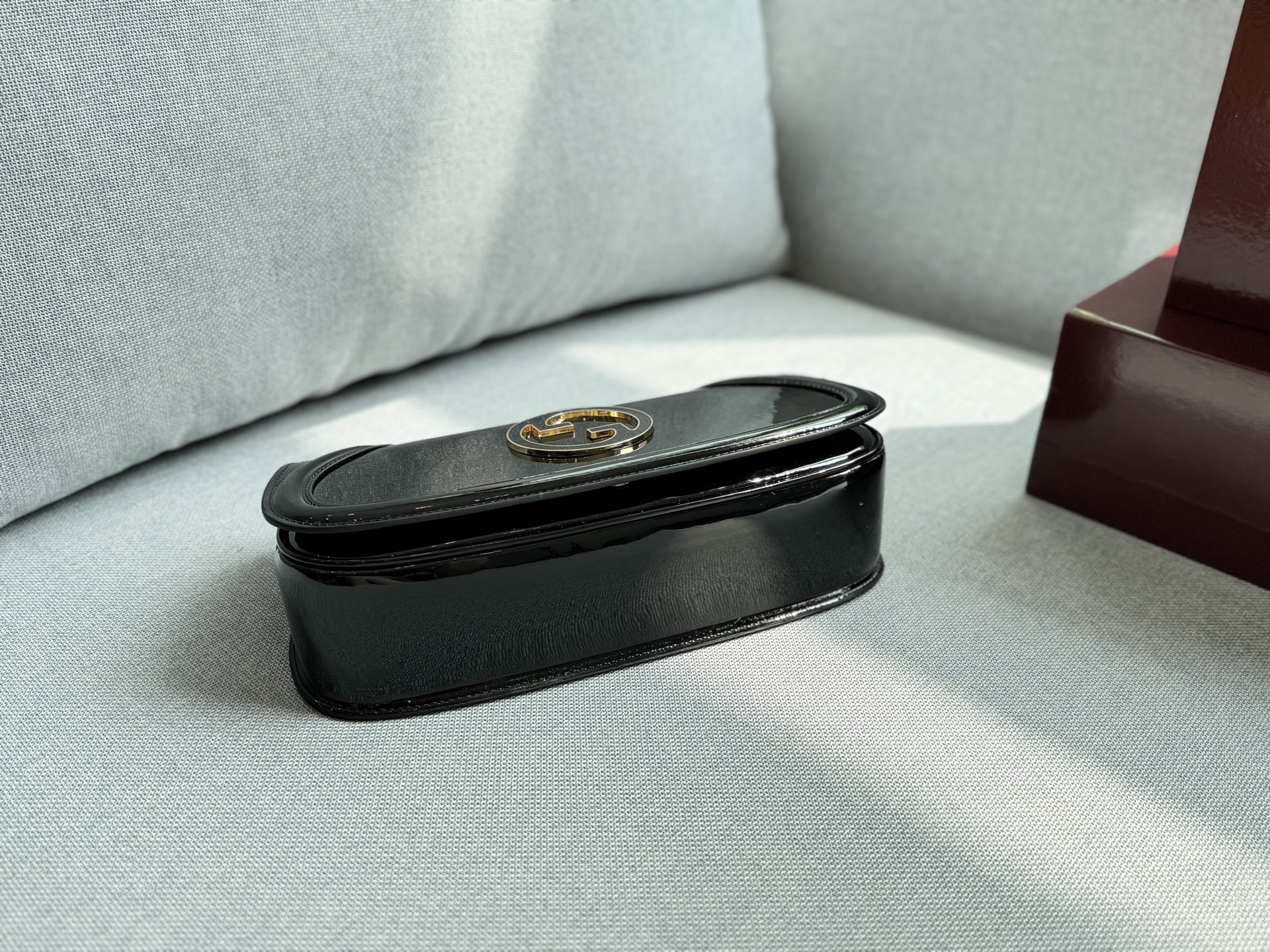 Gucci Blondie enamel chain bag