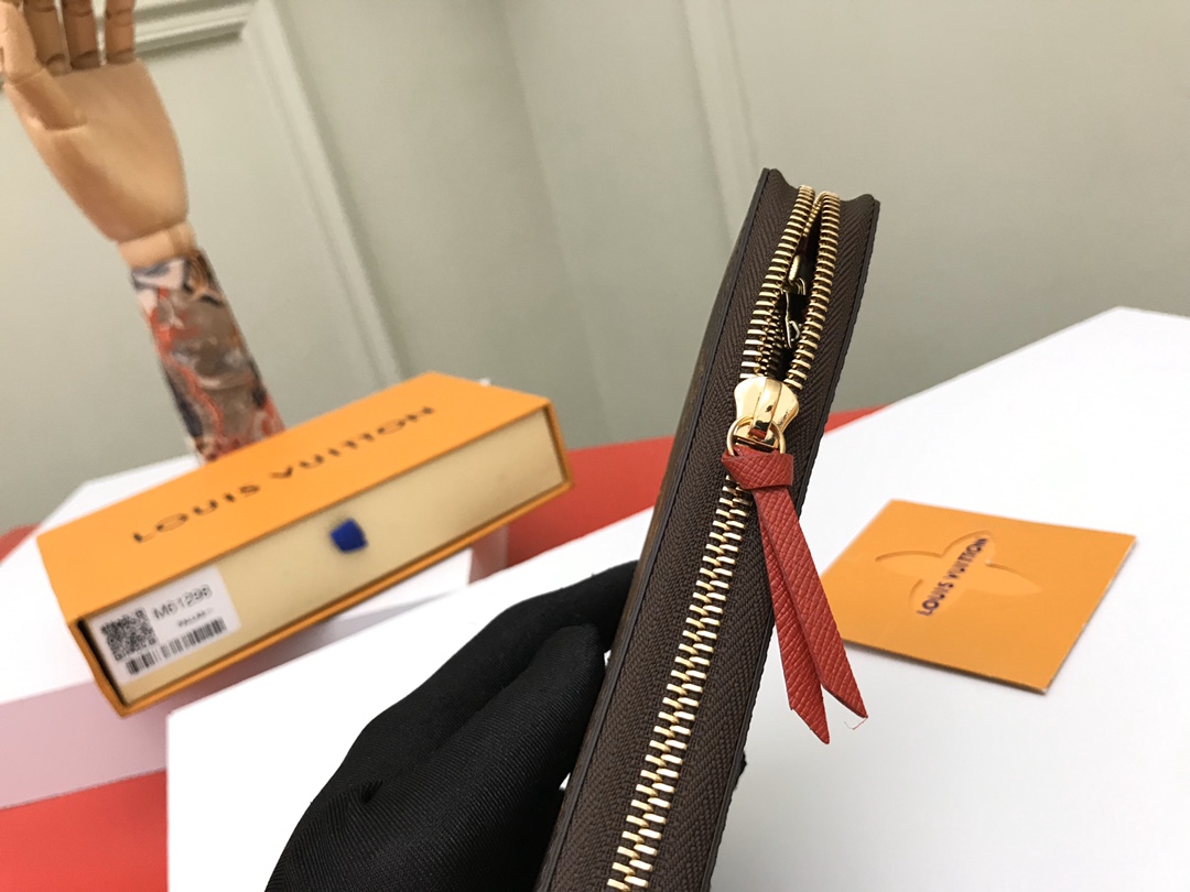 LV monogram Clemence wallet purse bag