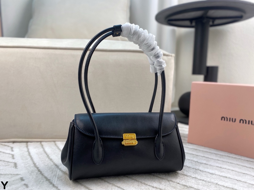 Miumiu underarm baguette bag