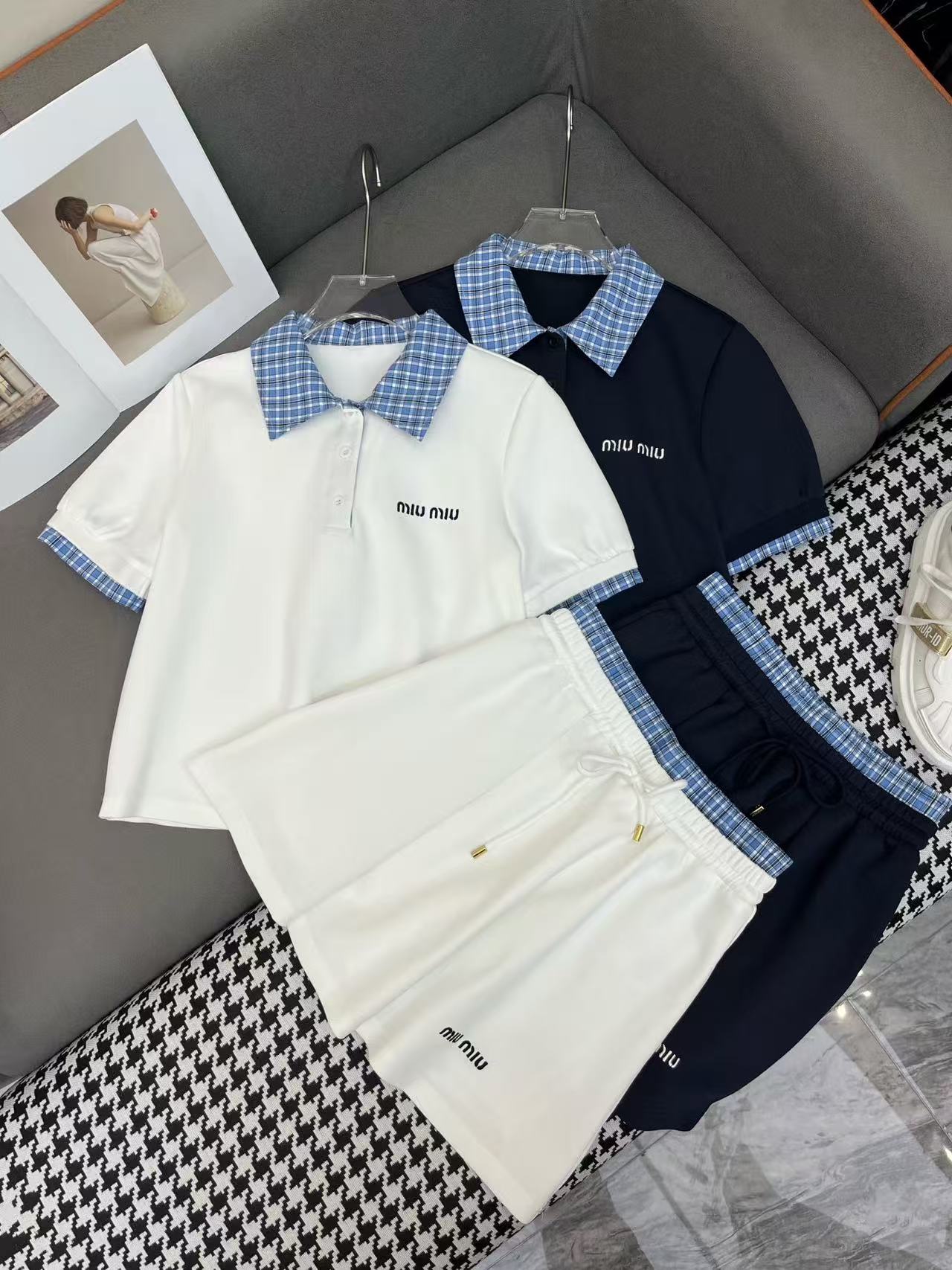 MIUMIU short-sleeved suit