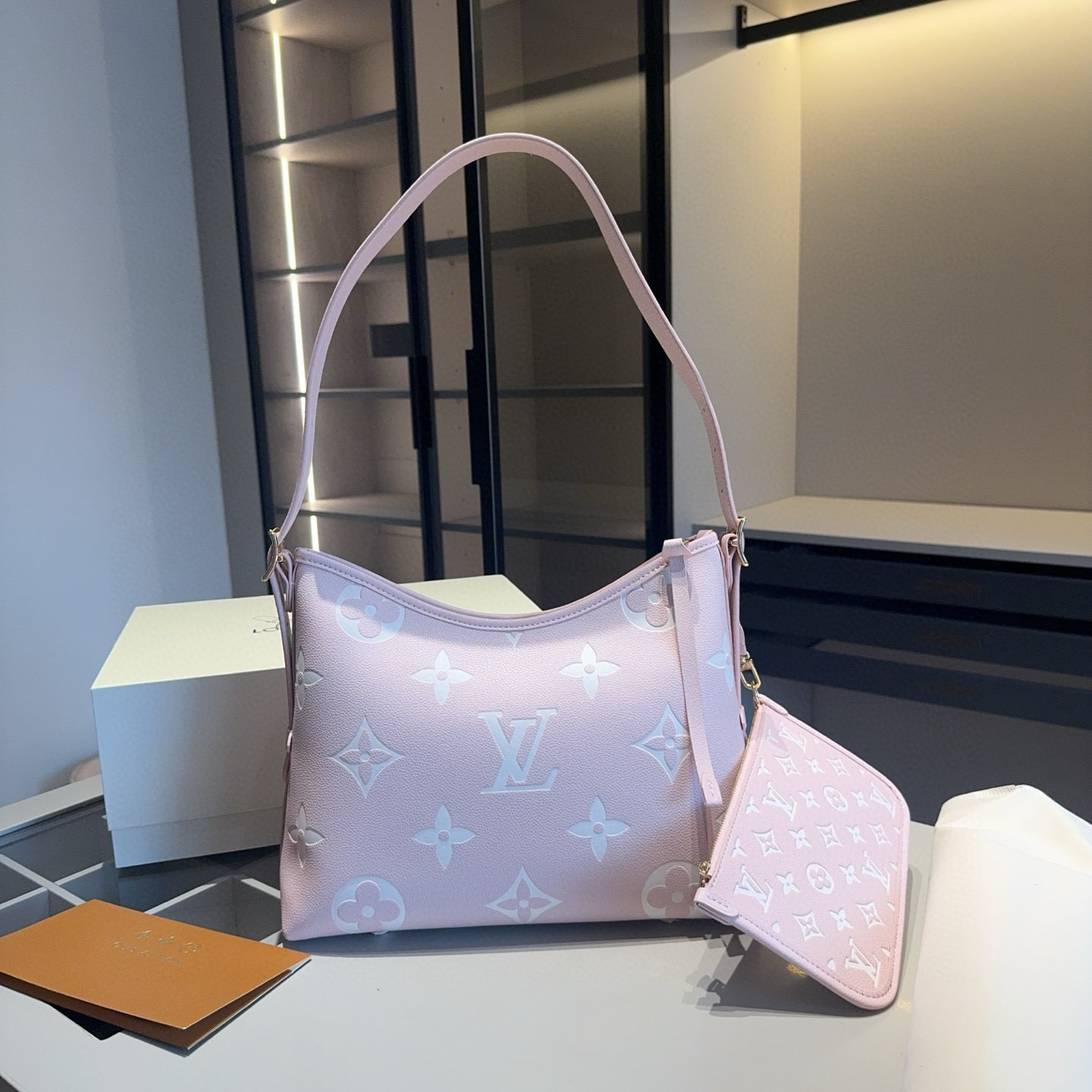 ️LV Louis Vuitton Strawberry Milk Print Collection Speedy 20 Travel Bag