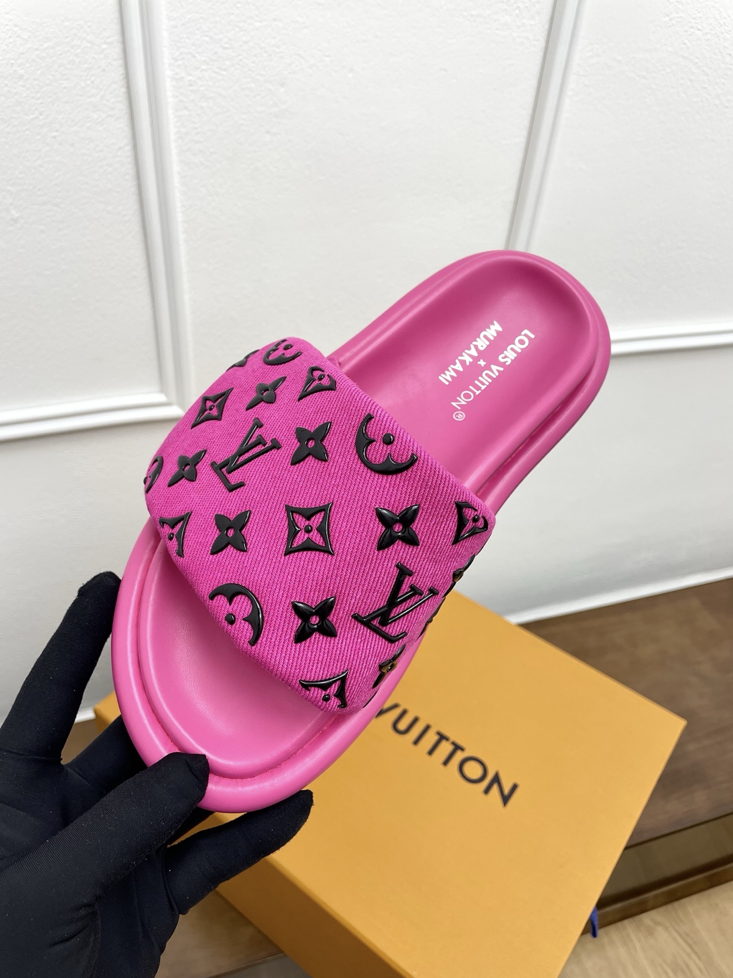Top version LV slippers unisex
