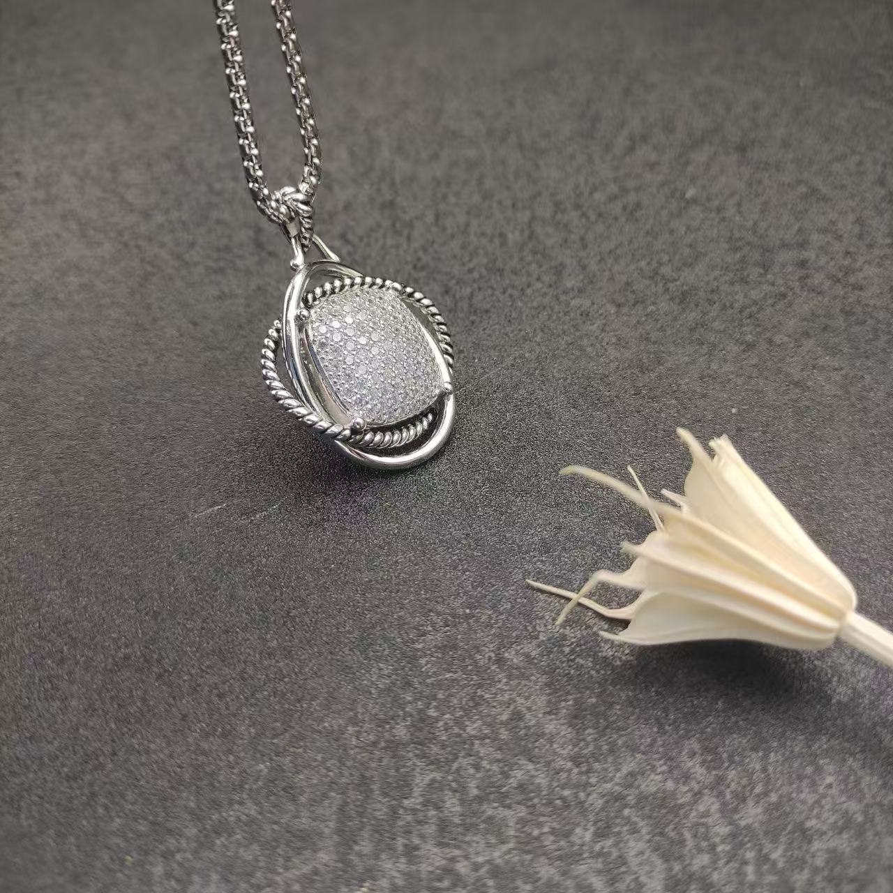 David Yurman 32mm full diamond-piece square necklace