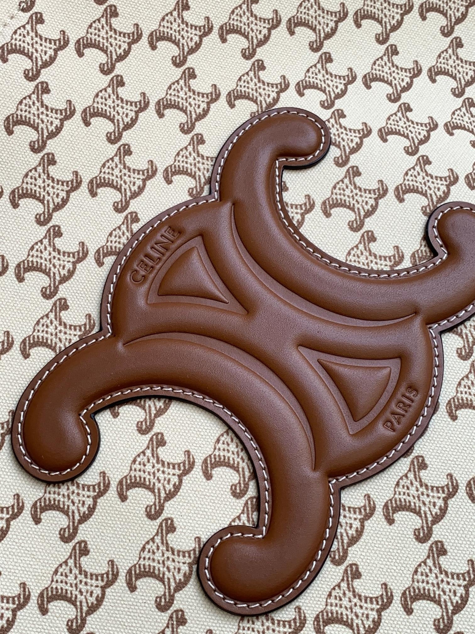 Celine 23s tote cacbs thais bag