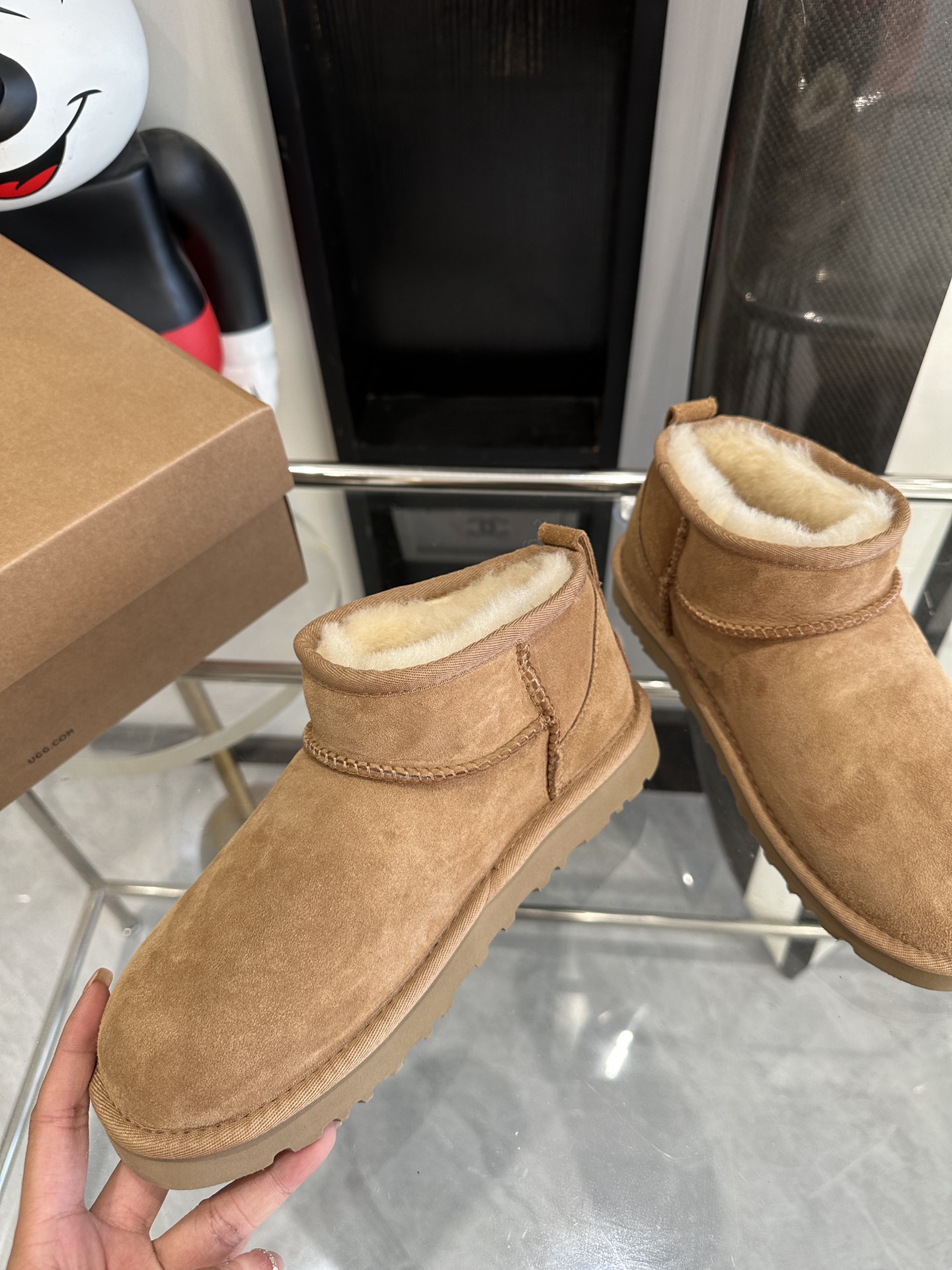 New UGG classic snow boots