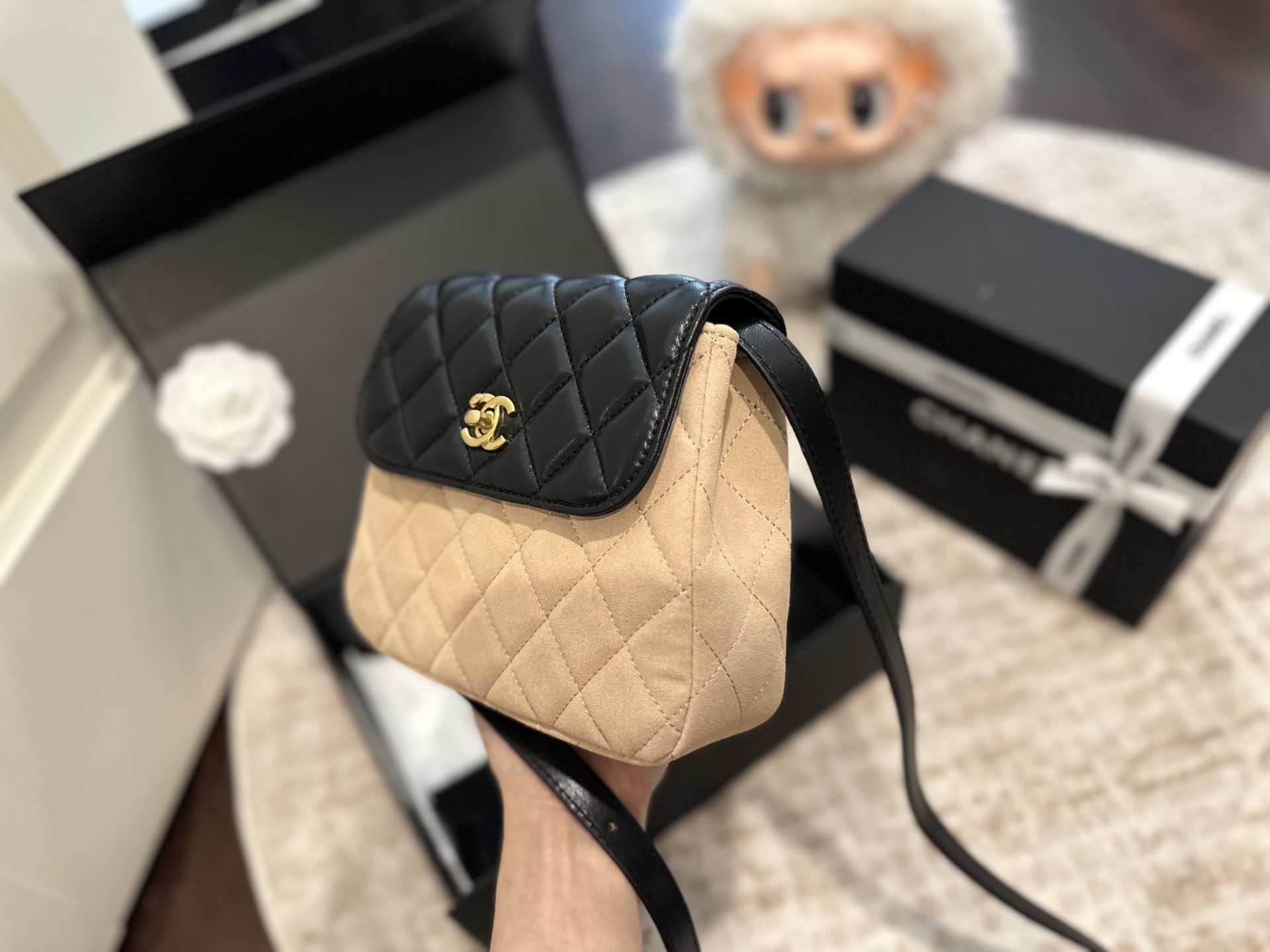 Chanel 25-flap bag