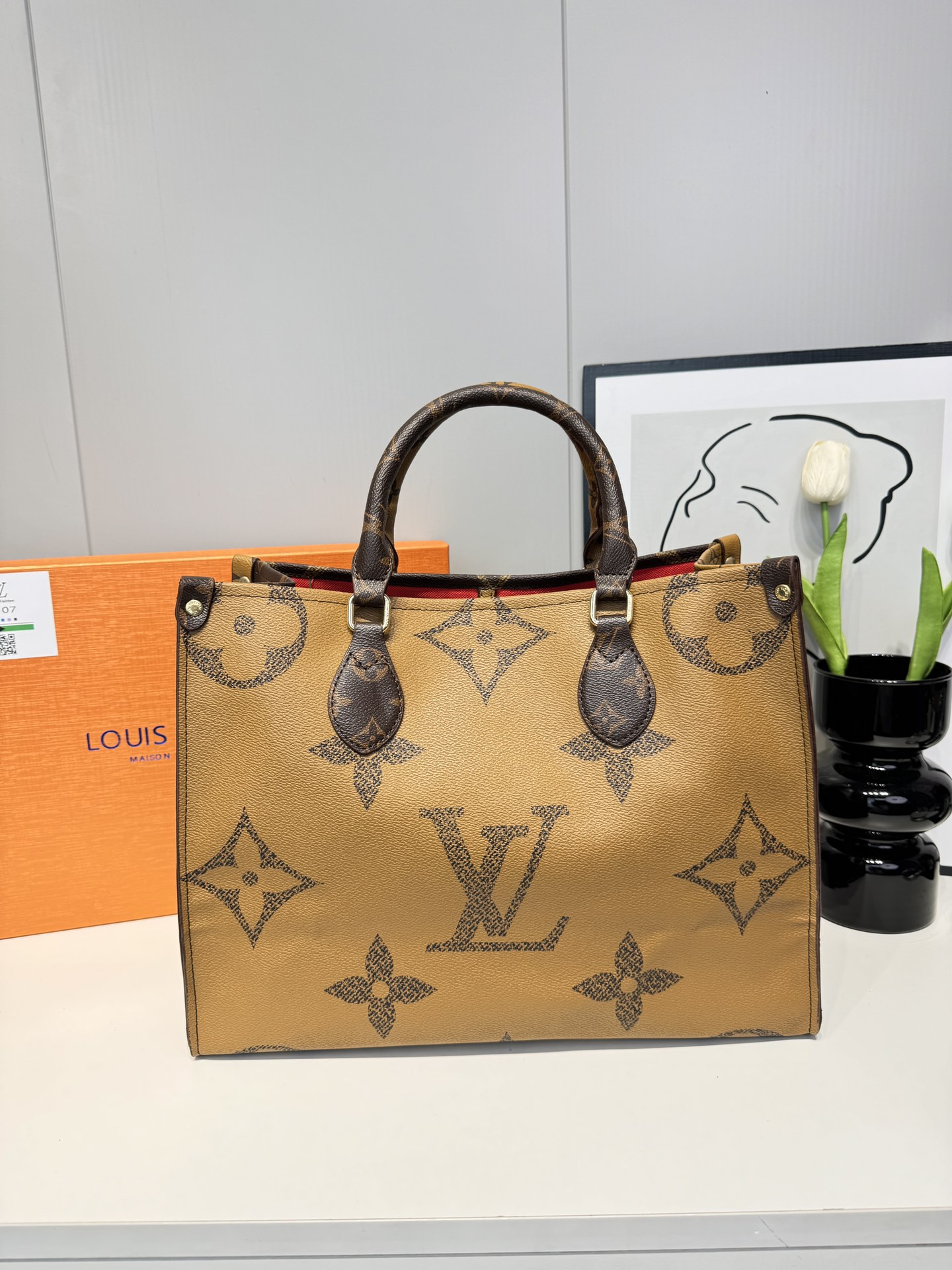 LV onthego tote bag of 8A quality