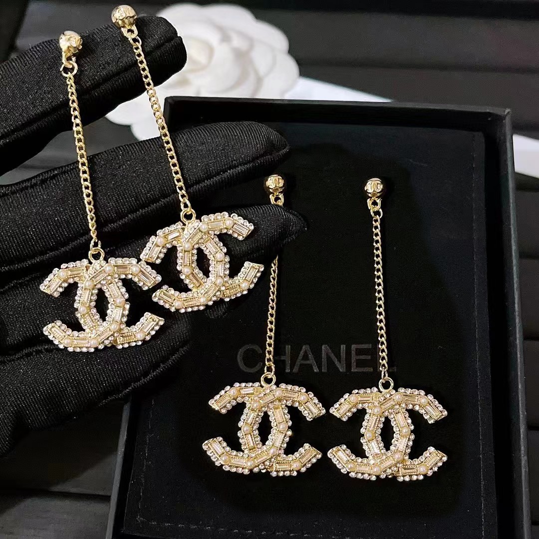 Chanel pearl tassel stud earrings