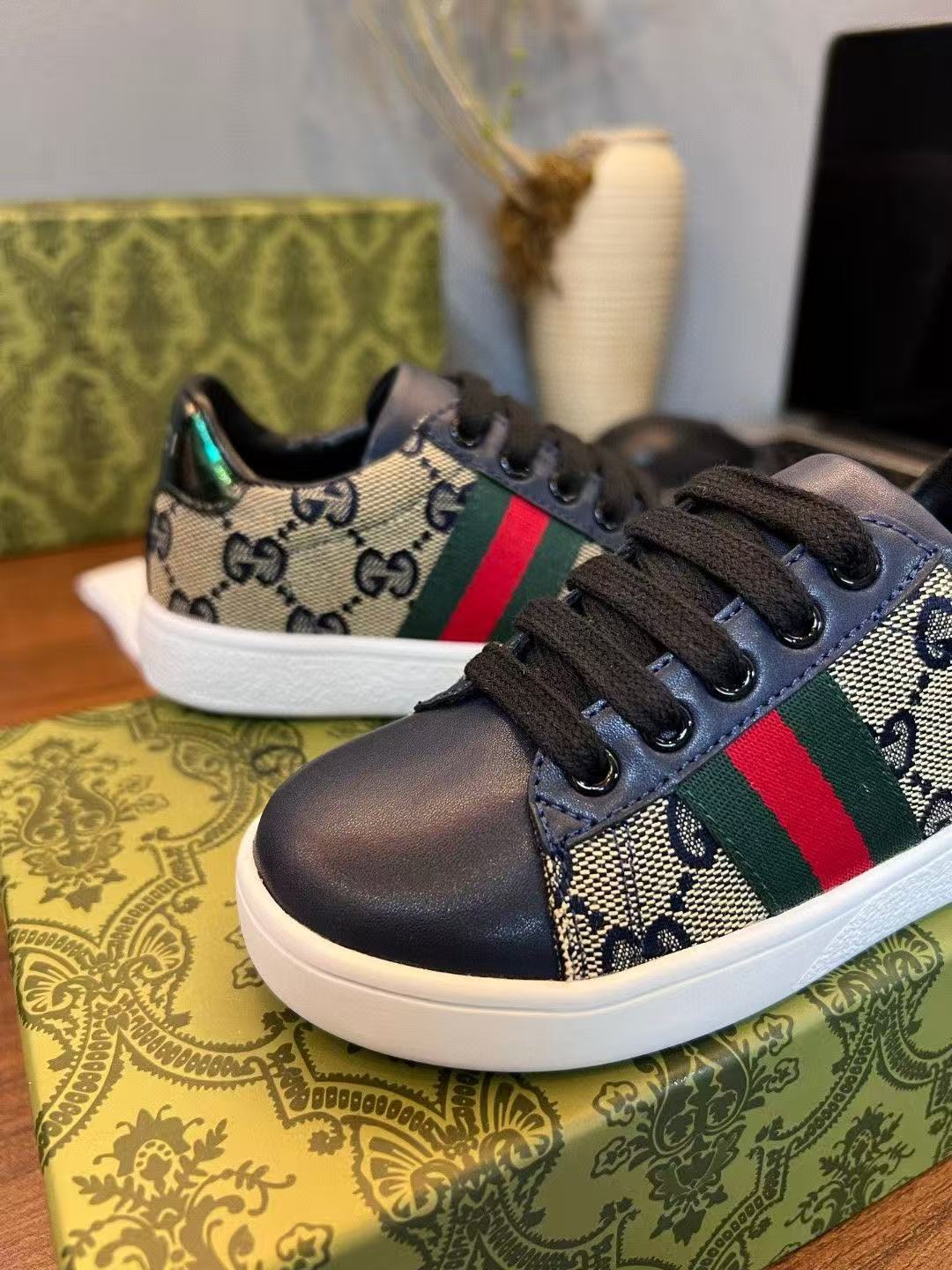 Gucci printed children's shoes