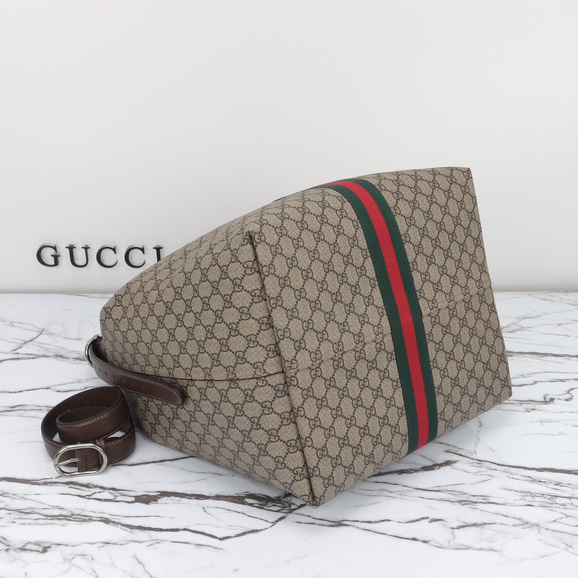 Gucci high quality leather shoulder handbag