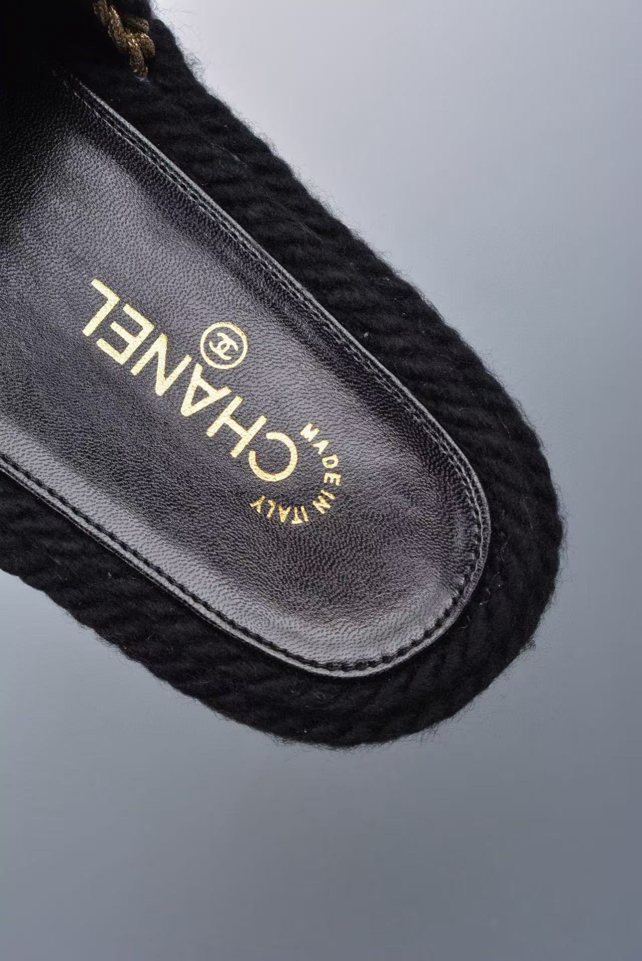 Chanel Knitted Slippers