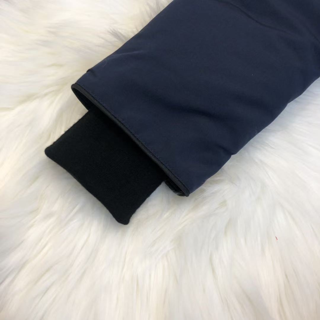 Canada Goose Rossair down jacket