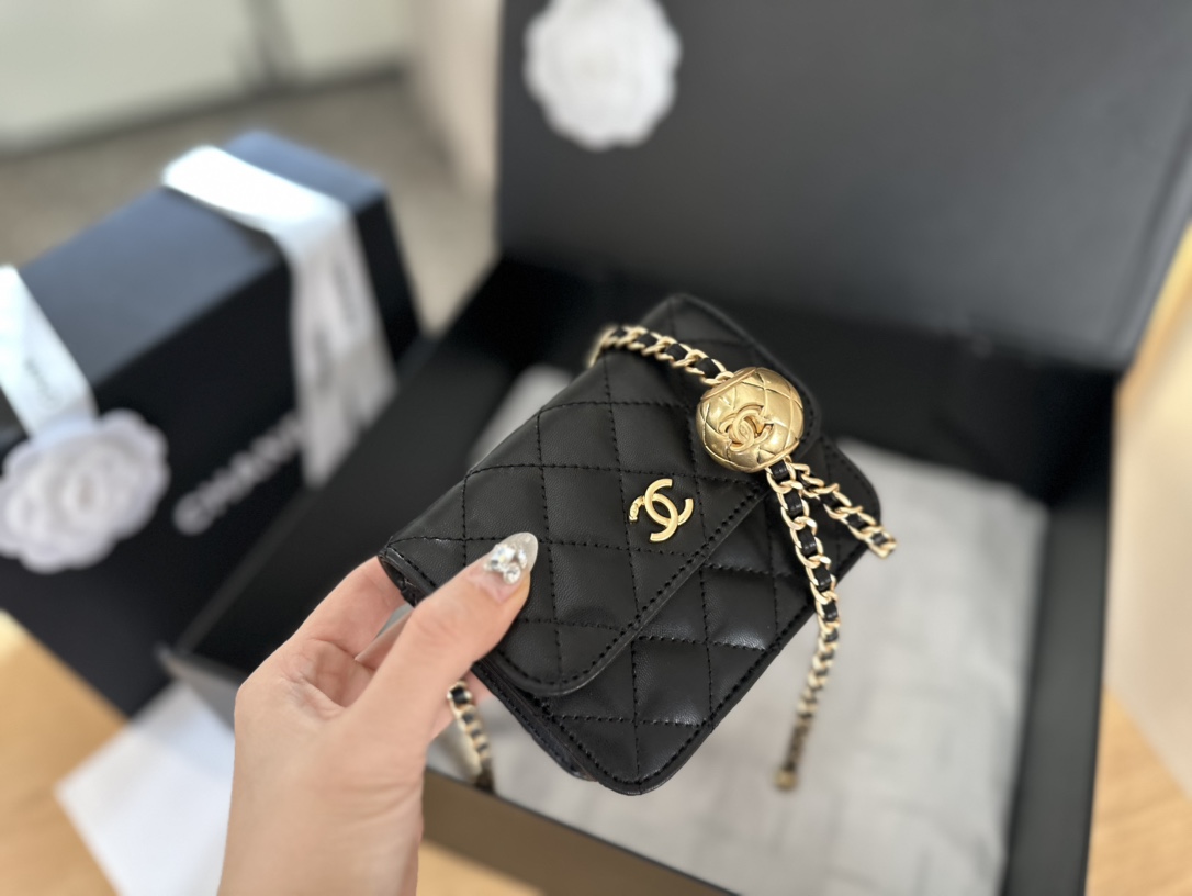 Chanel 24s mini Handle bag