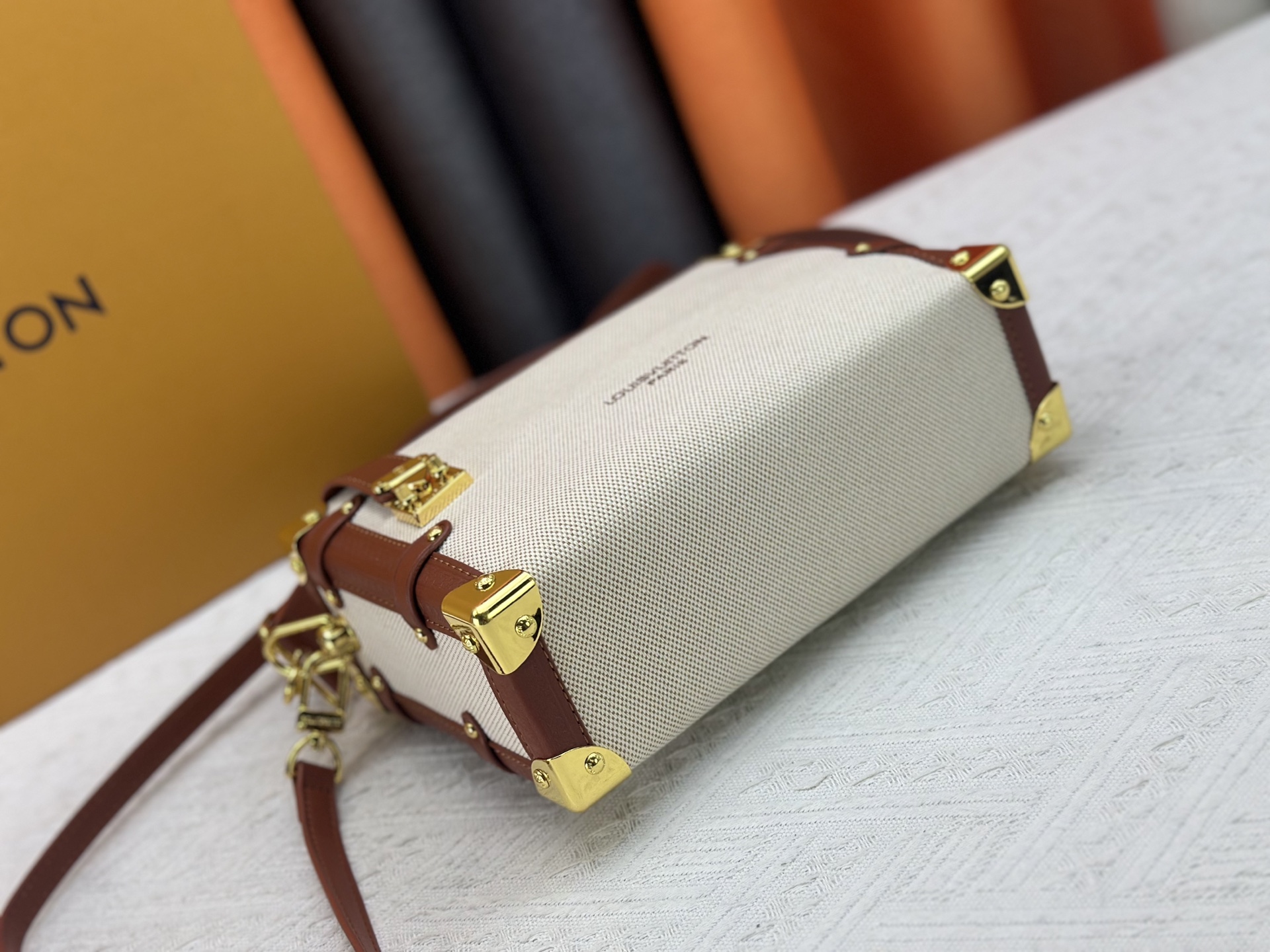 Louis Vuitton LV Side Trunk Natural Canvas S-lock Shoulder Bag