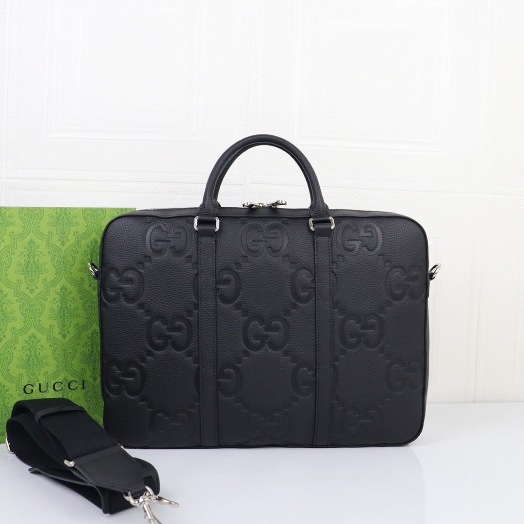 Top version Gucci black shoulder handbag