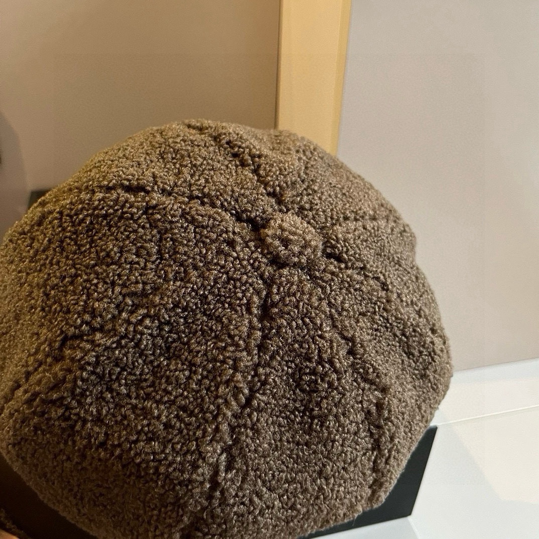 MIUMIU Lambskin Artist Hat