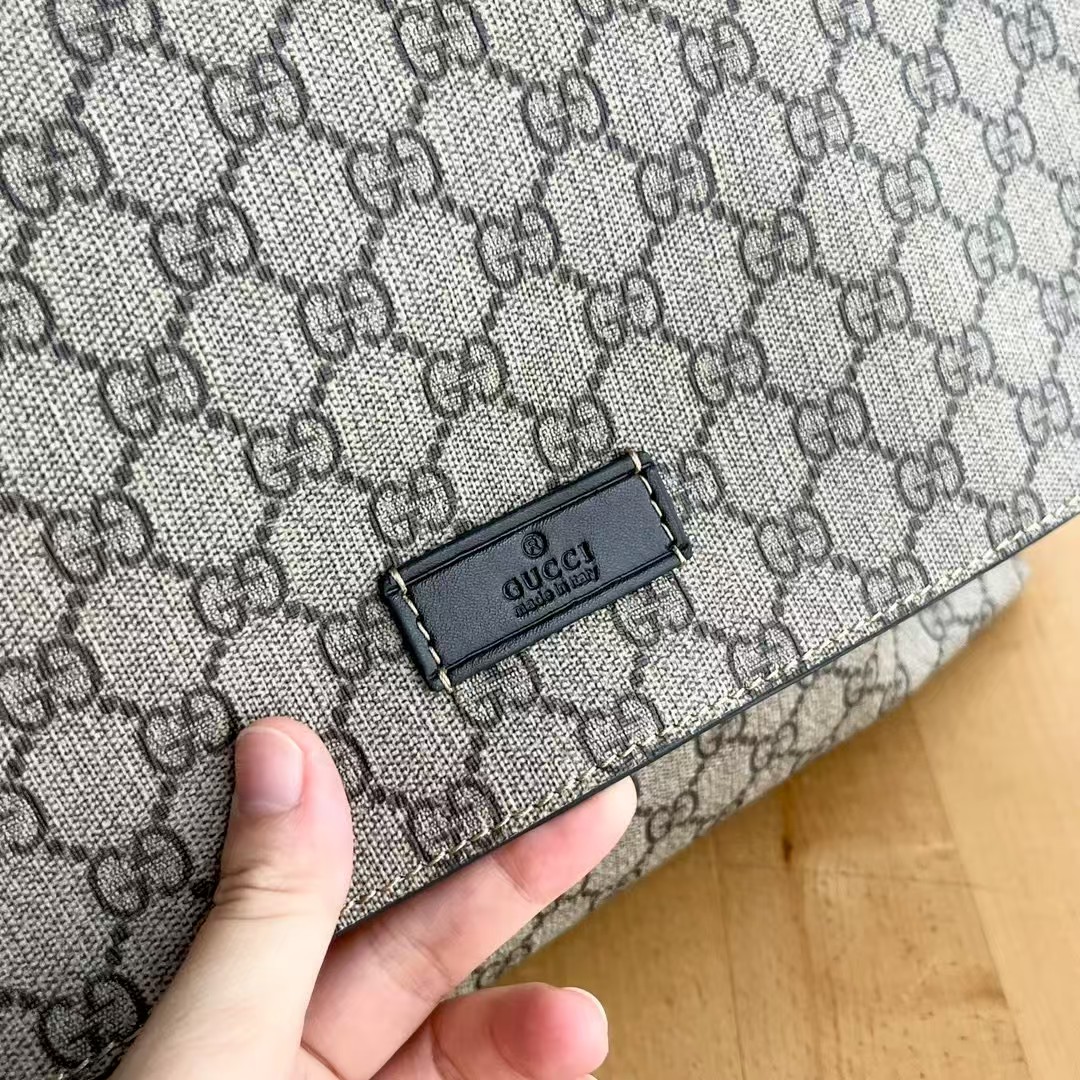 Gucci diaper shoulder crossbody bag