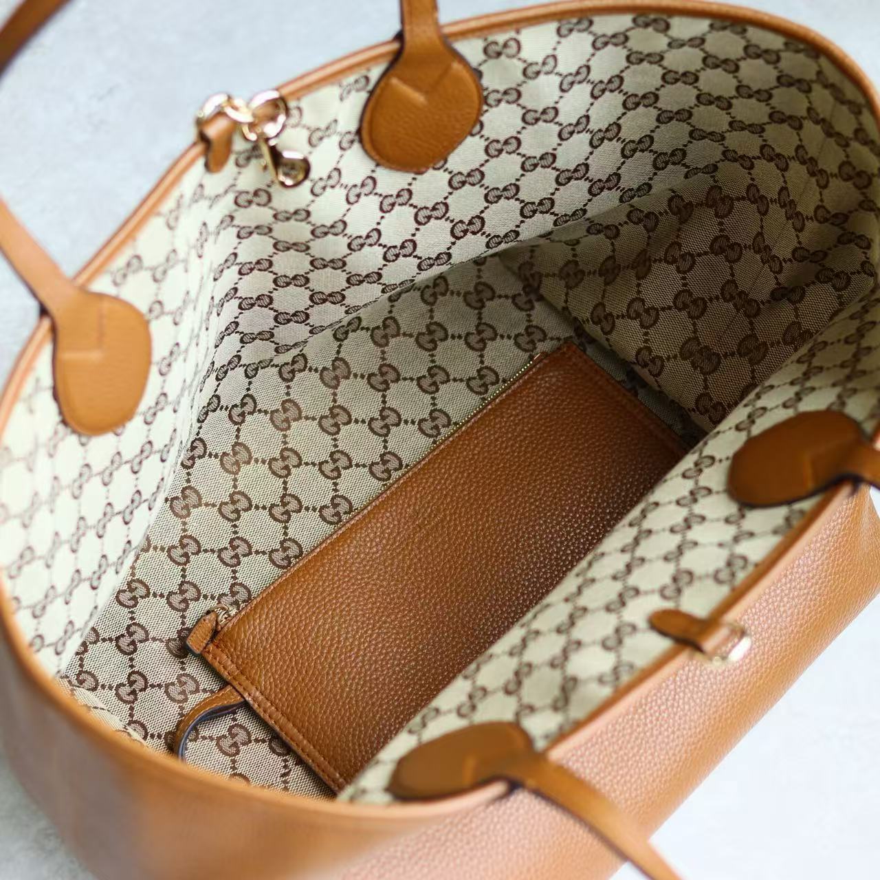 Top version Gucci Totissima double-sided tote bag