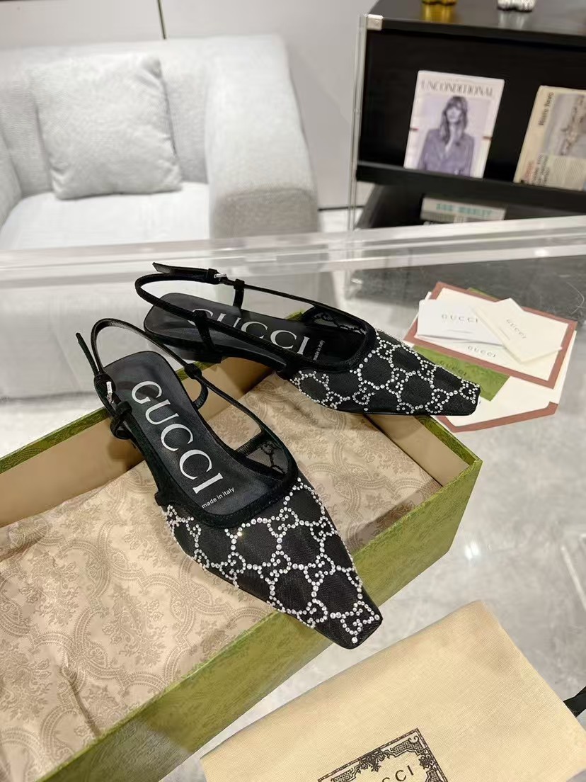 Gucci slippers sandals Stitched diamond mesh sandals