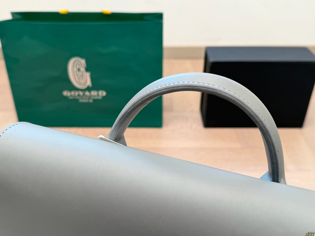 Goyard shoulder backpack