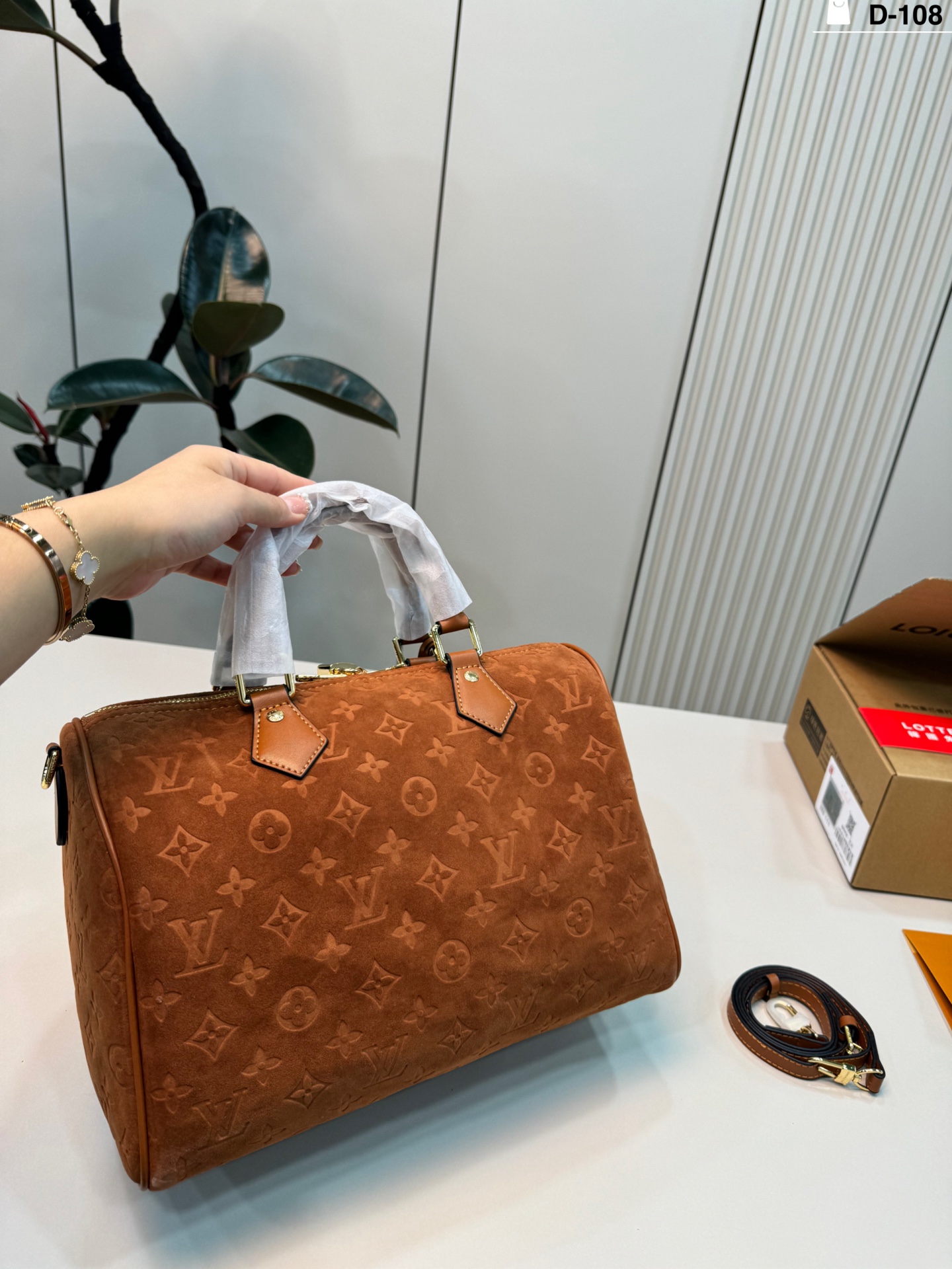 LV Speedy Suede Pillow Bag Keepall Travel Bag Menswear Pillow Bag