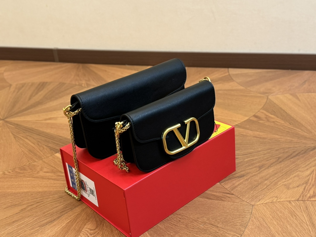 Valentino hand-held shoulder bag