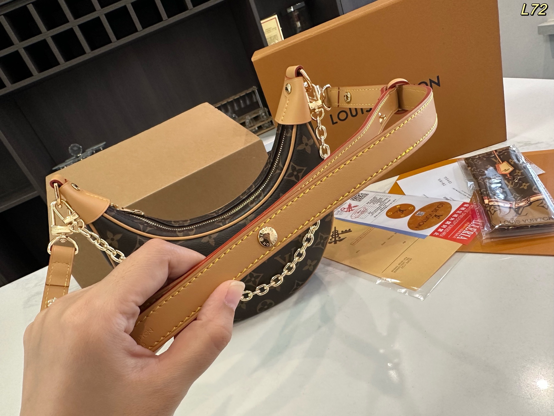 LV pea-shaped bag  underarm bag  crescent-shaped bag