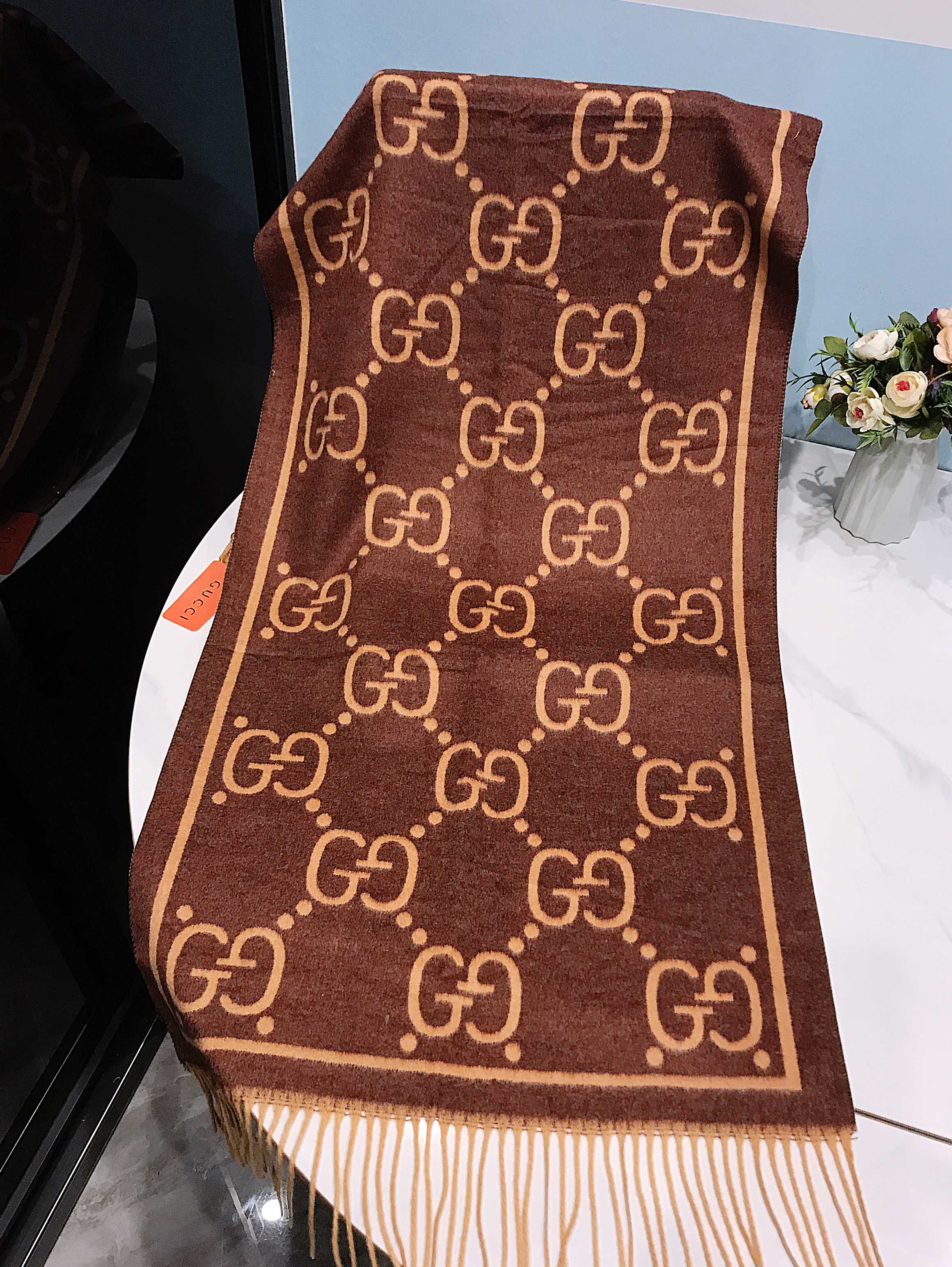 Gucci Retro GG Scarf