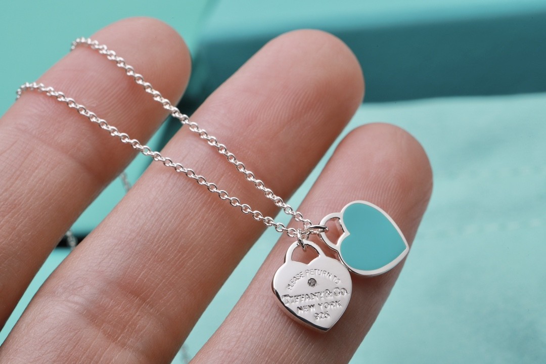 Tiffany Necklace Return to TiffanyM