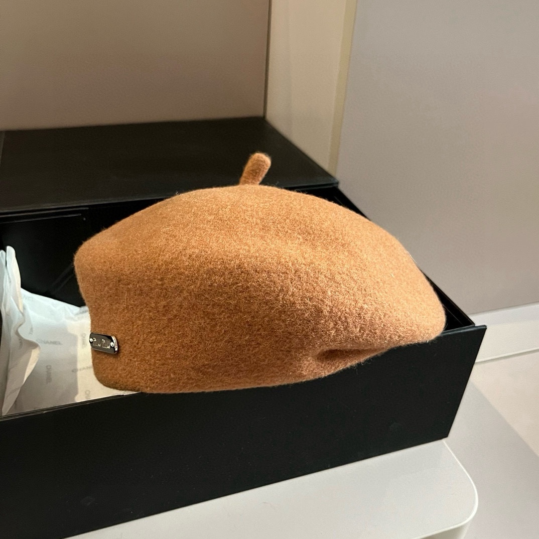 MIUMIU beret hat