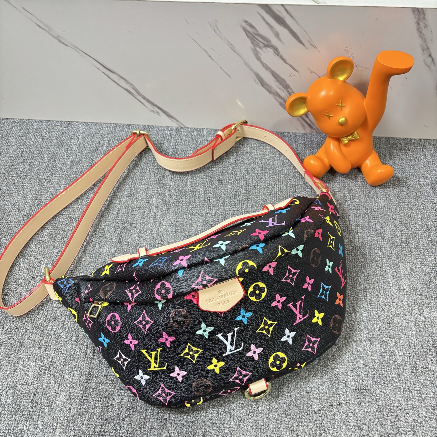 LV chest bag of 8A quality