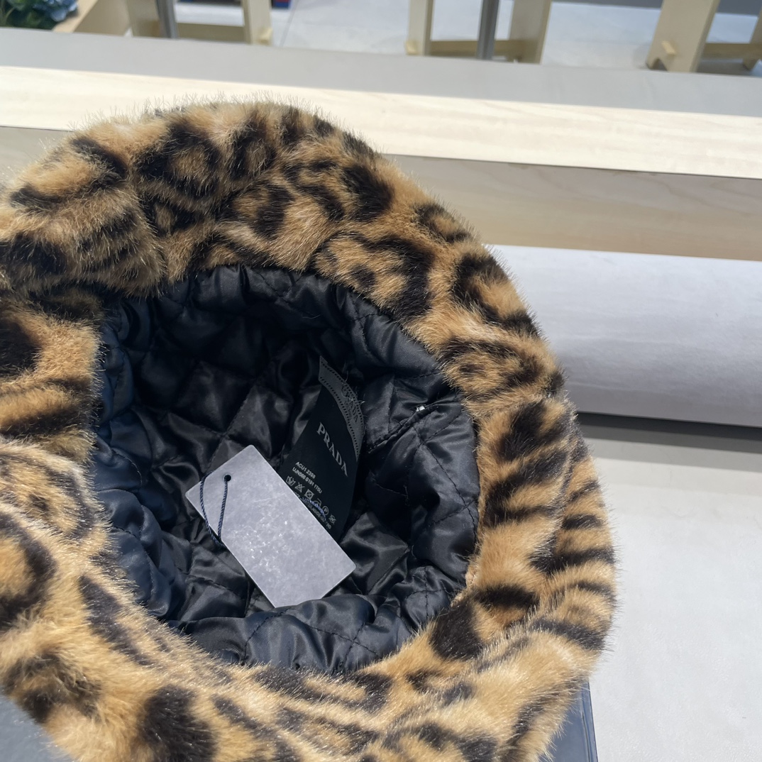 Prada Retro Leopard Print Fur Hat - Warm Fishing Hat