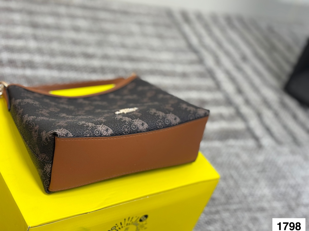 COACH Laurel Travel Bag - Moon Bag