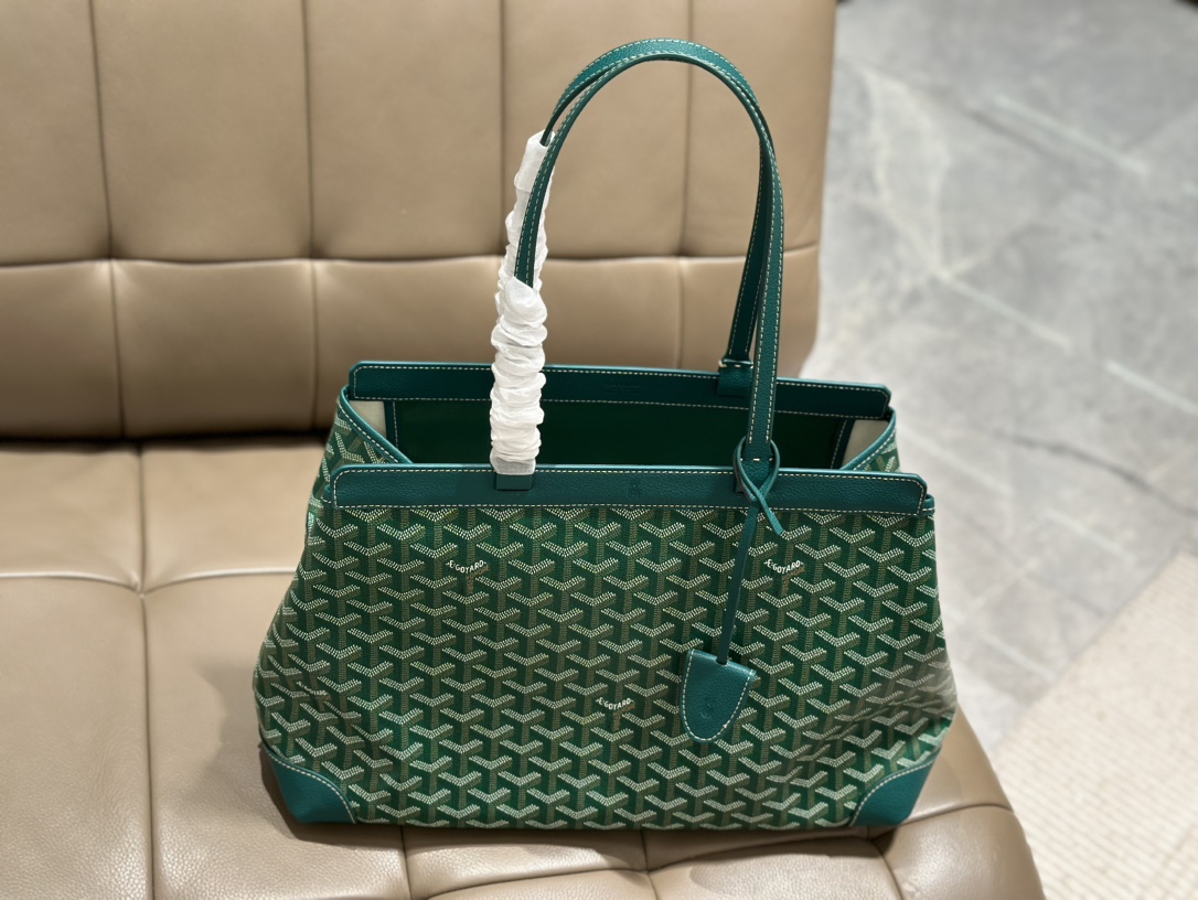 Goyard Bellechasse Biaud commuter bag