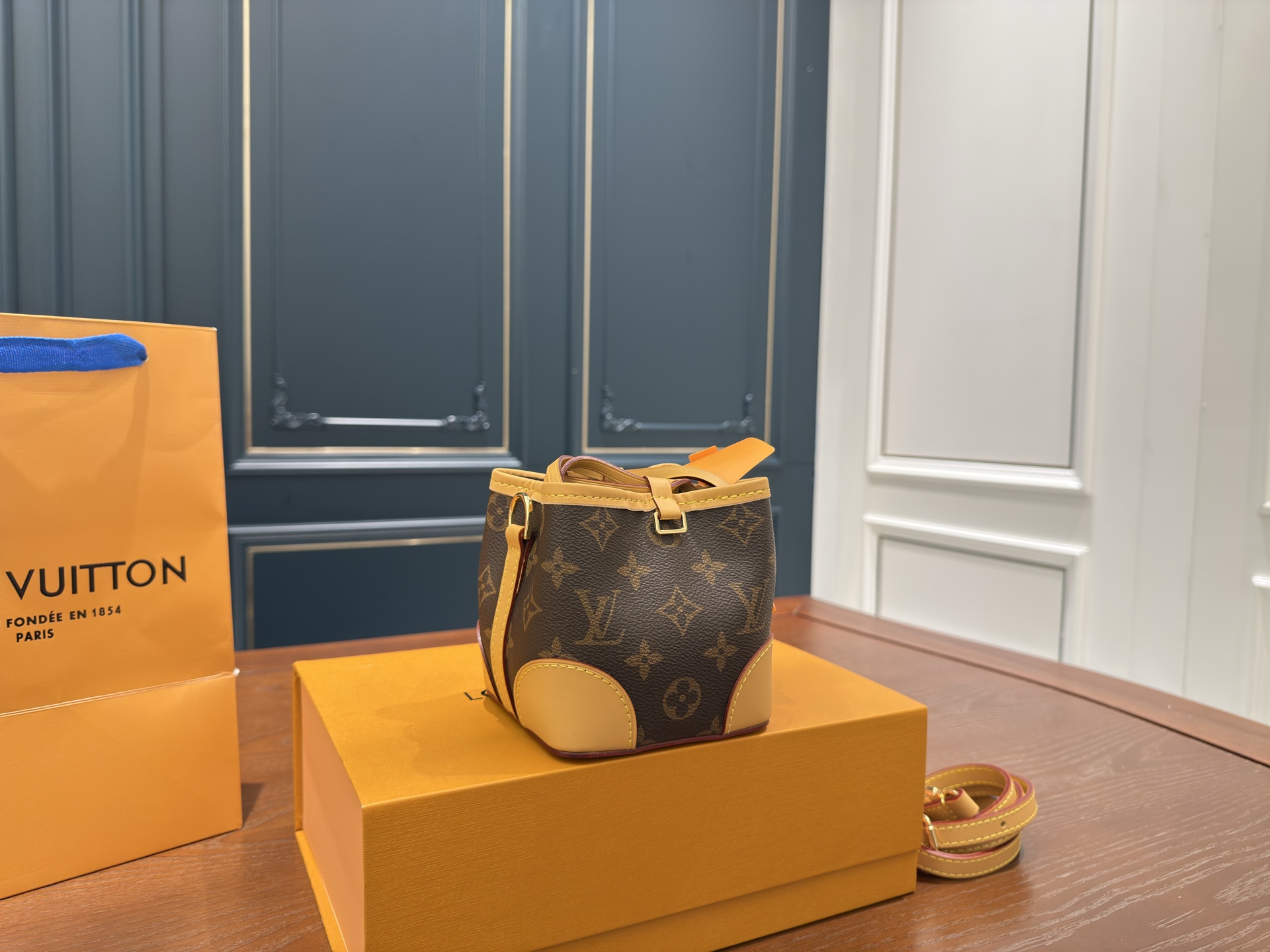 LV noe purse ramen dumplings bag