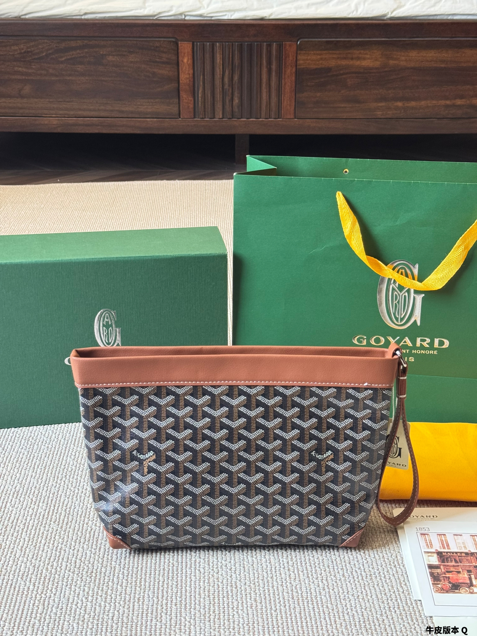 Govard CONTI clutch bag