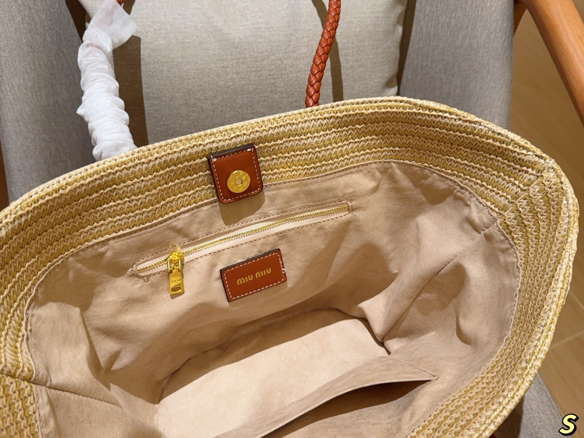 MIUMIU straw woven bag