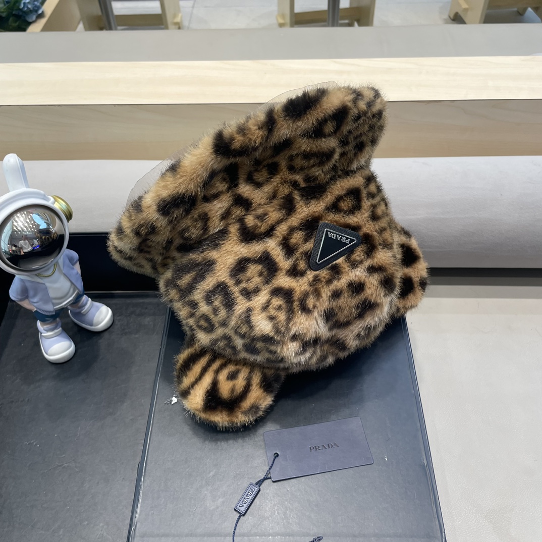 Prada Retro Leopard Print Fur Hat - Warm Fishing Hat